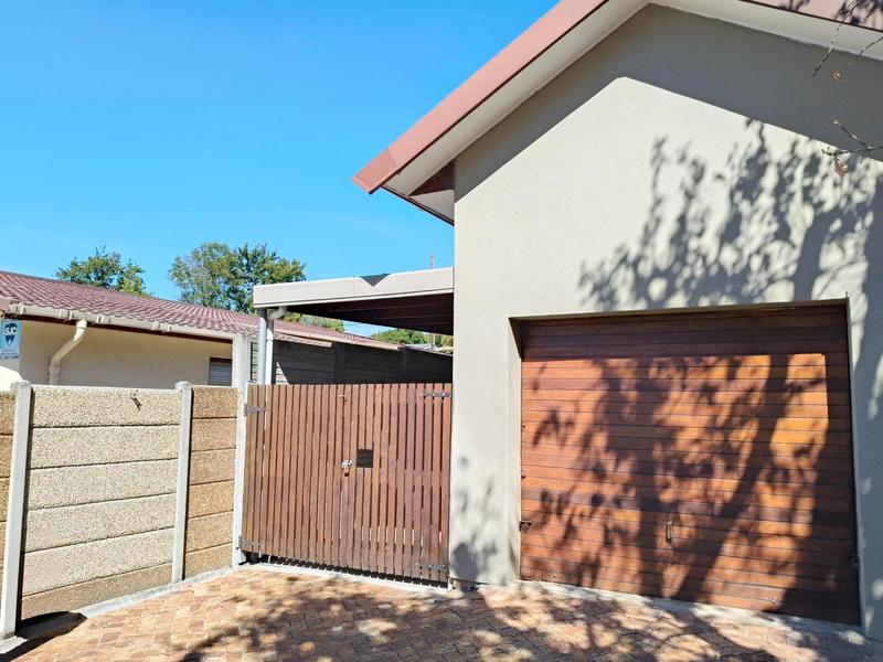 To Let 1 Bedroom Property for Rent in Bracken Heights Western Cape